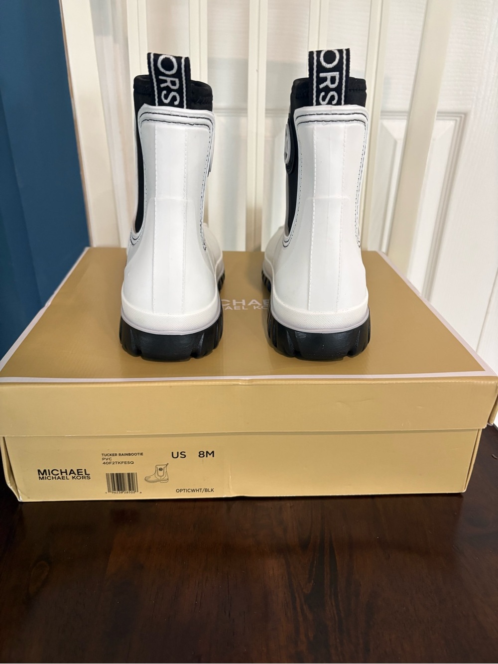 Michael Kors: Tucker Rainbootie Brand New- Size 8 W/Box Included! - Picture 5 of 9